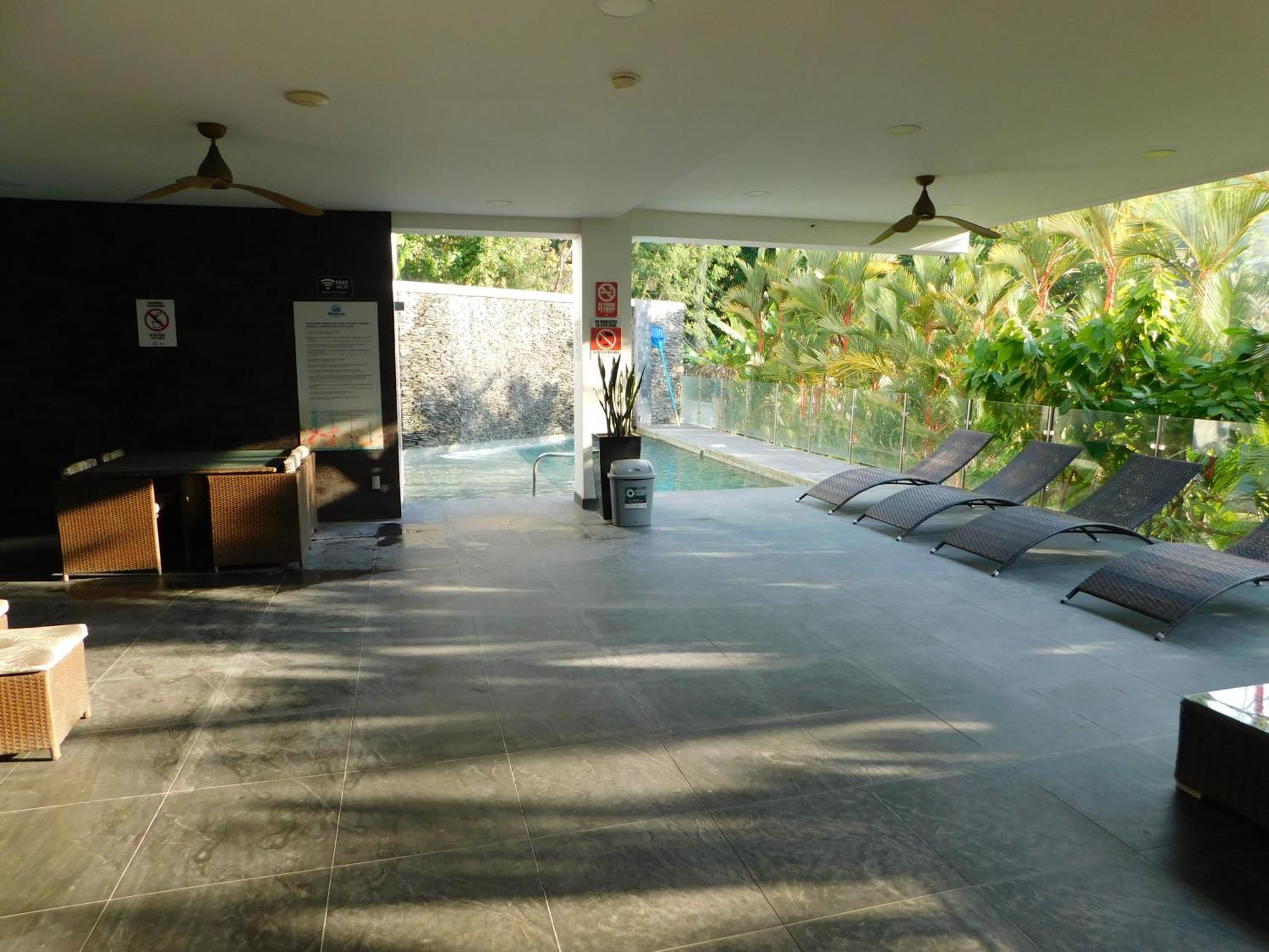Sunset 205, Sleeps Six, Next Door To The Pool, 100M To The Beach! Jaco Bagian luar foto